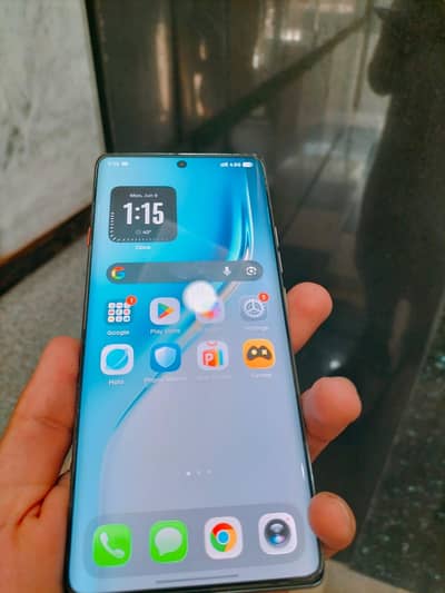 Tecno CAMON 40 Pro 5G Ram 8satorig 256 GB
