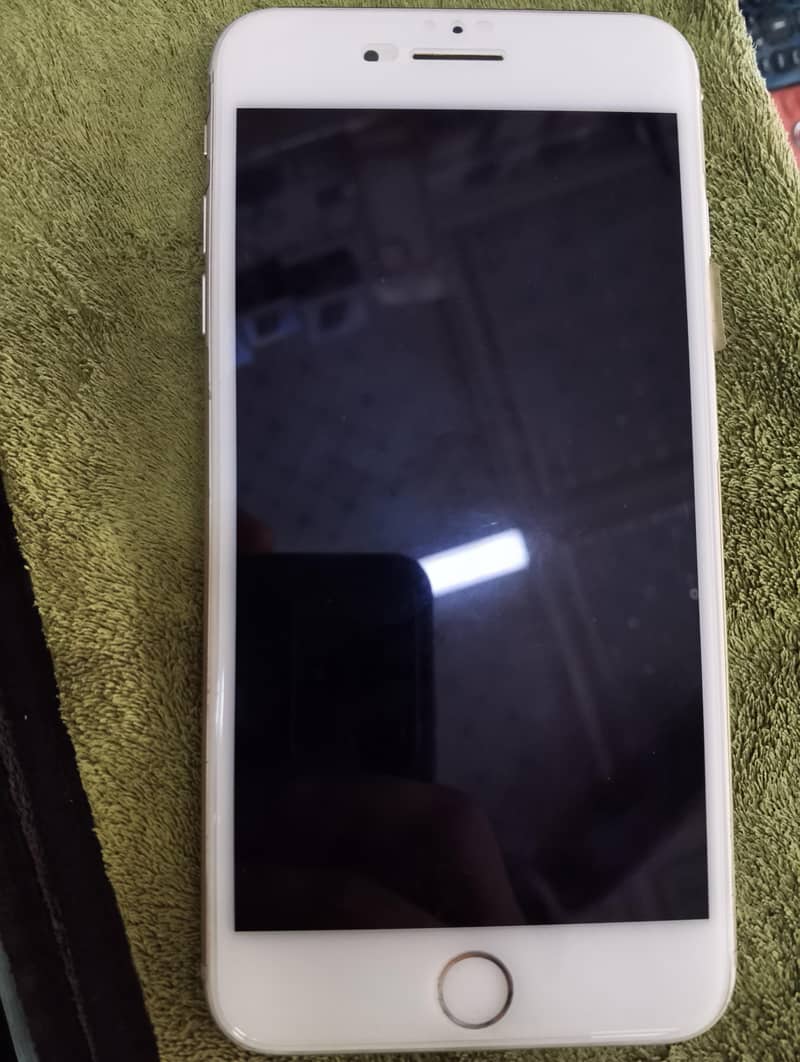 Apple iPhone 7 Plus 3