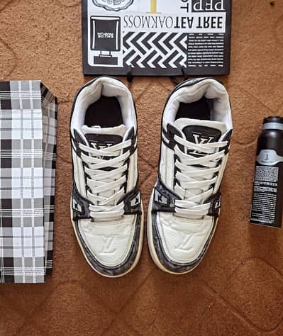 Orignal  LV Trainer Sneakers – Monogram Denim Edition
