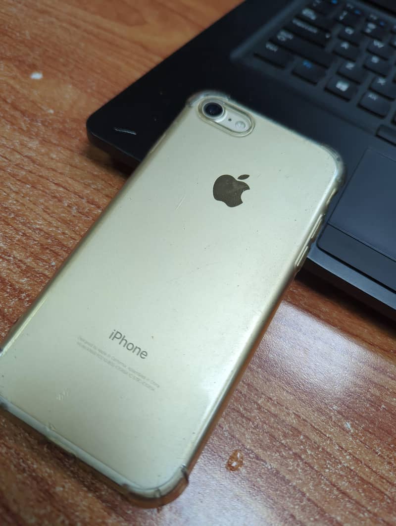 Apple iPhone 7 1