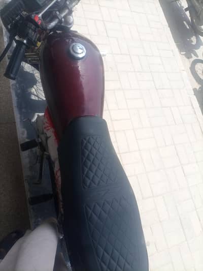 United 100cc all paper or available peshawar number