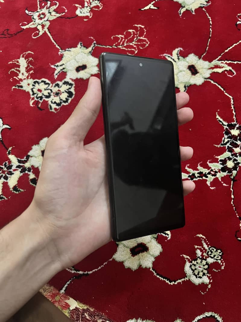 Google Pixel 6 4