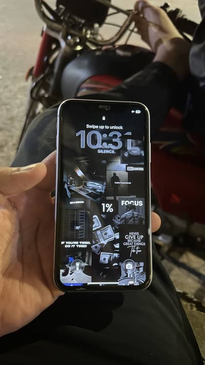 Apple iPhone 11