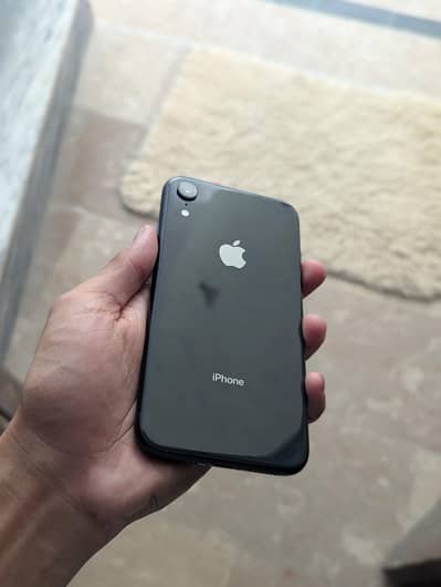 XR Non Pta Factory unlock 64 gb water pack 10/10condition 03104246600