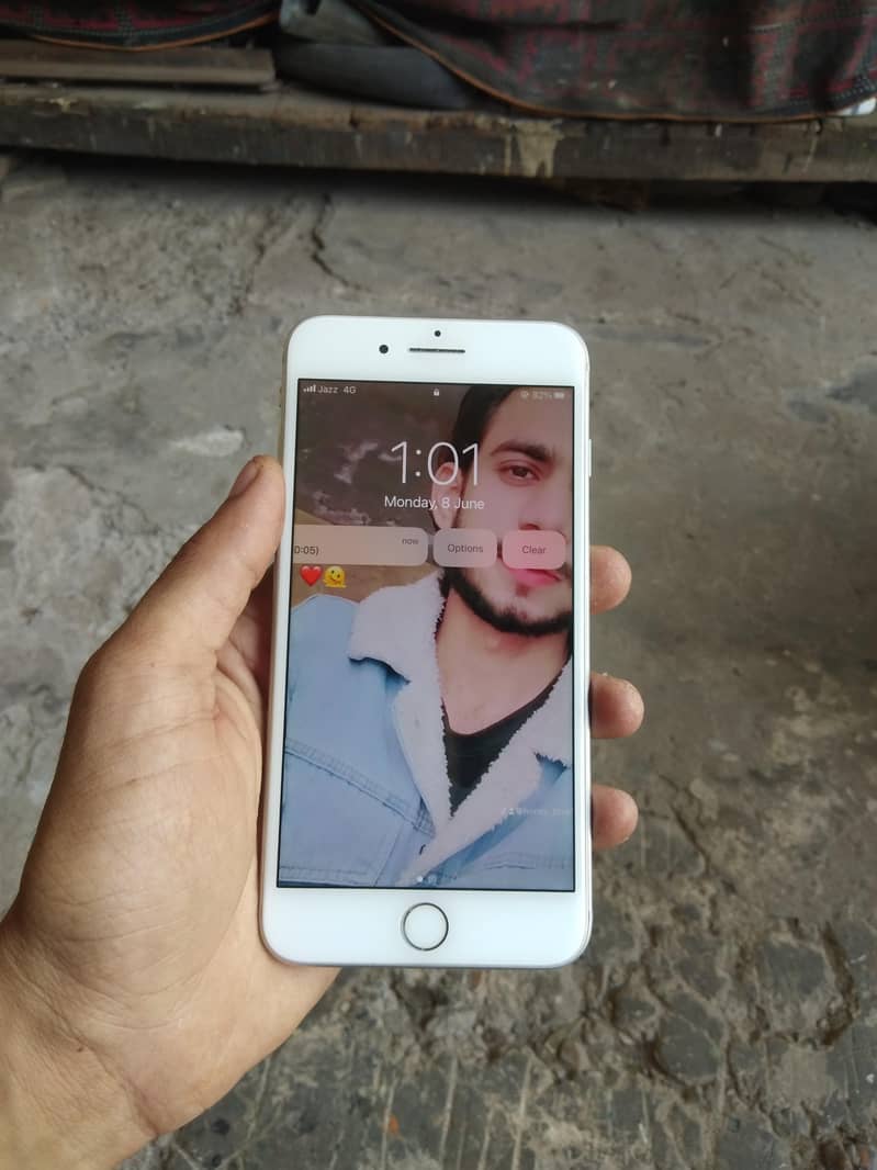 Apple Iphone 7 plus 0