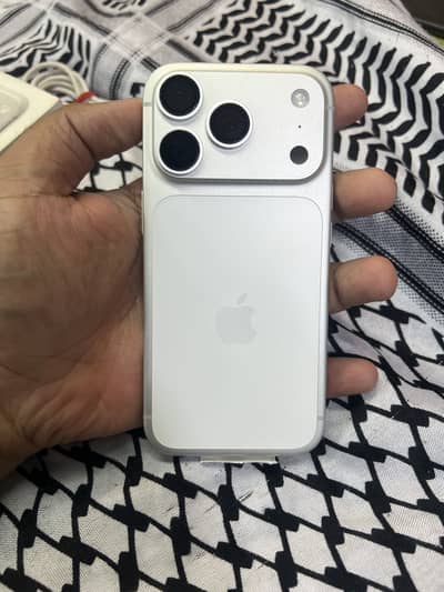iPhone 17 Pro 256GB – Non PTA – 10/10 Mint Condition