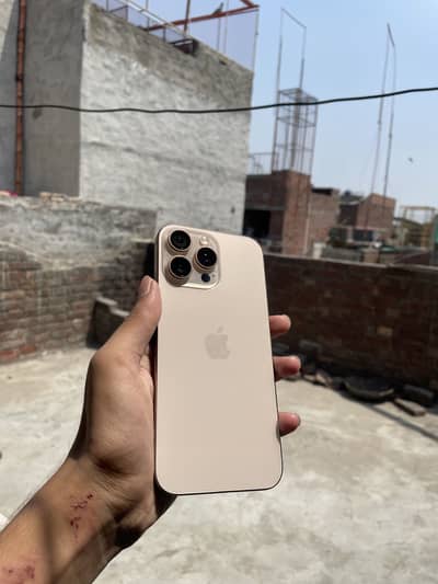 Apple iPhone 16 Pro Max
