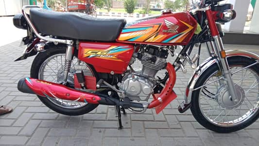 Honda cg 125 red