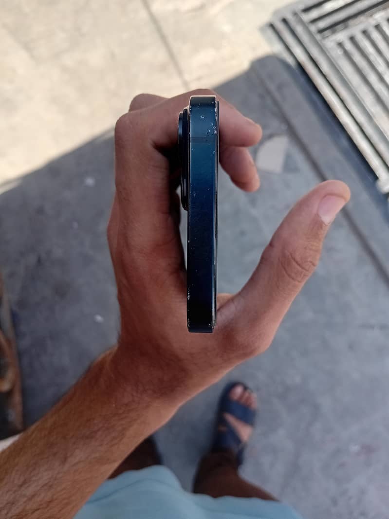 Apple iPhone 14 1