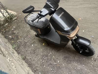 REVoo Electric bike