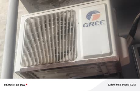 Gree 1 Ton Ac with perfect condition and colling