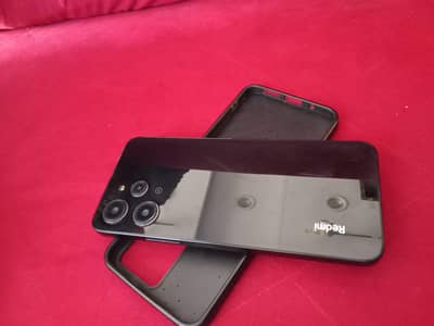 Redmi 12    6 / 128