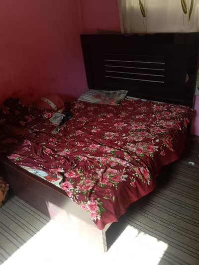 bed with gadha