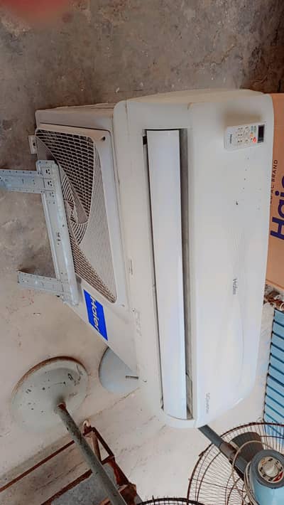 Haier . DC. inverter. totally original. . . . urgent for sale