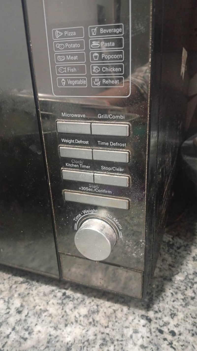 Microwave 0