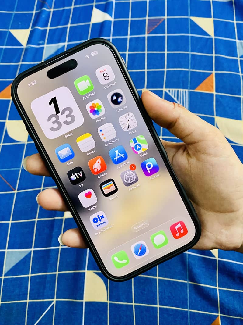 Apple iPhone 17 1