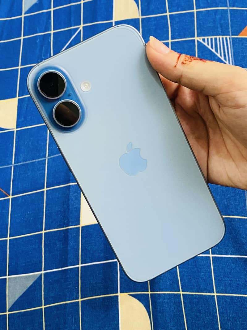 Apple iPhone 17 4