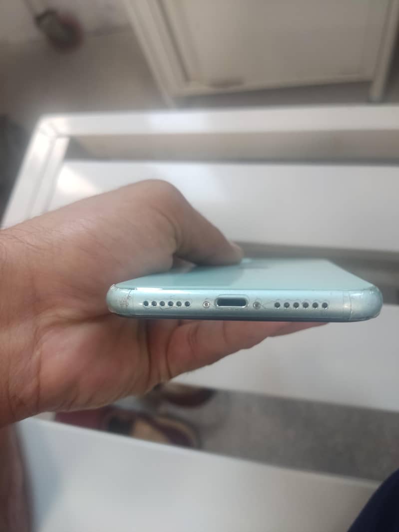 Apple iPhone 11 2