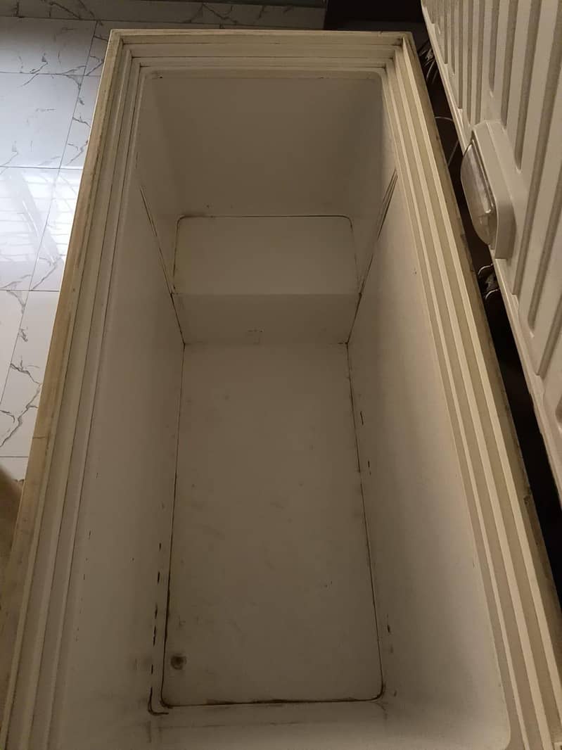 Deep Freezer Waves 3