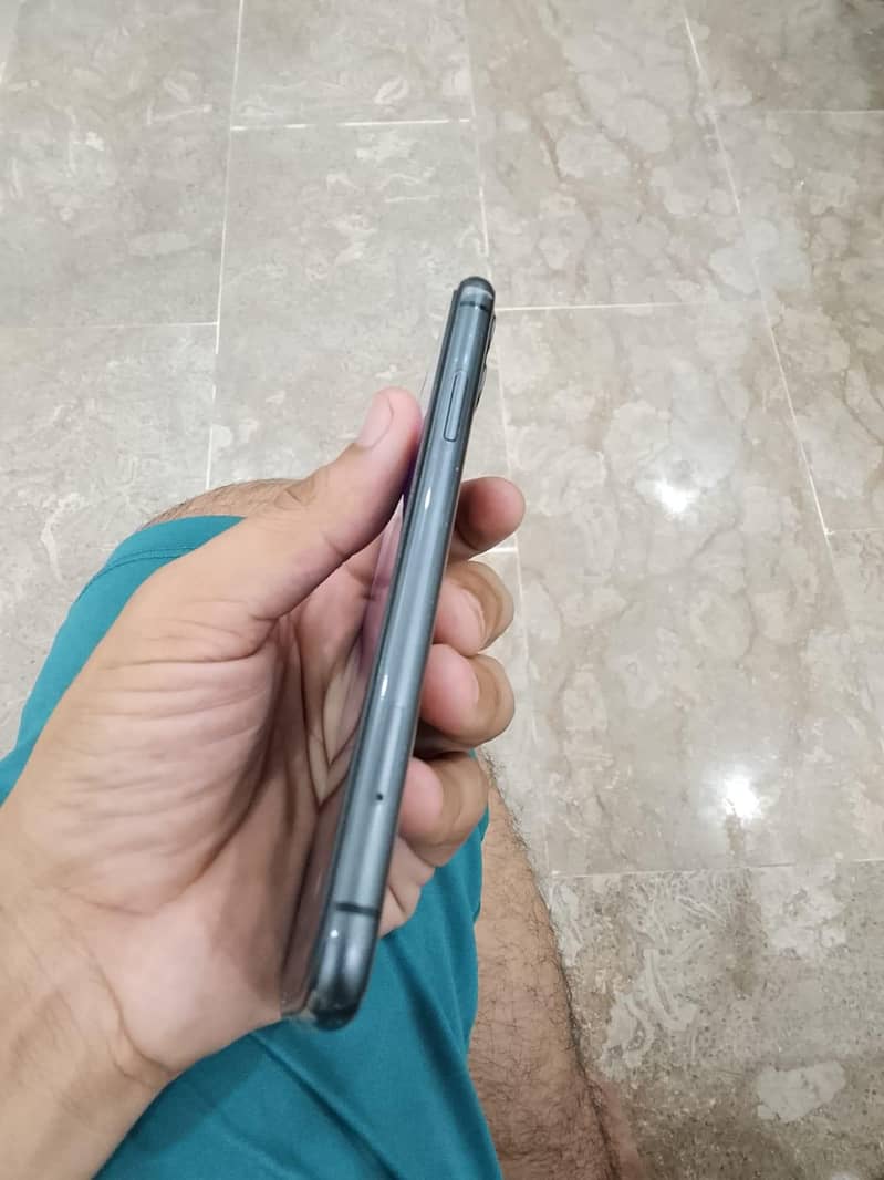 Apple iPhone 11 2