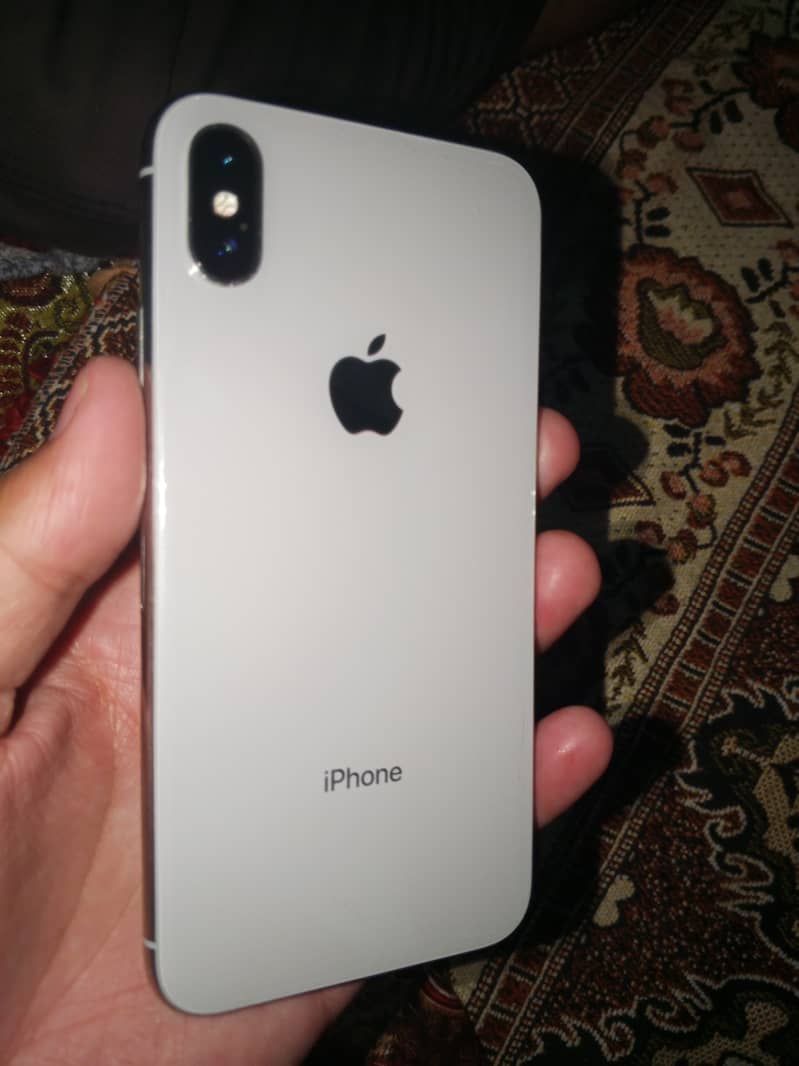 Apple iPhone X 3