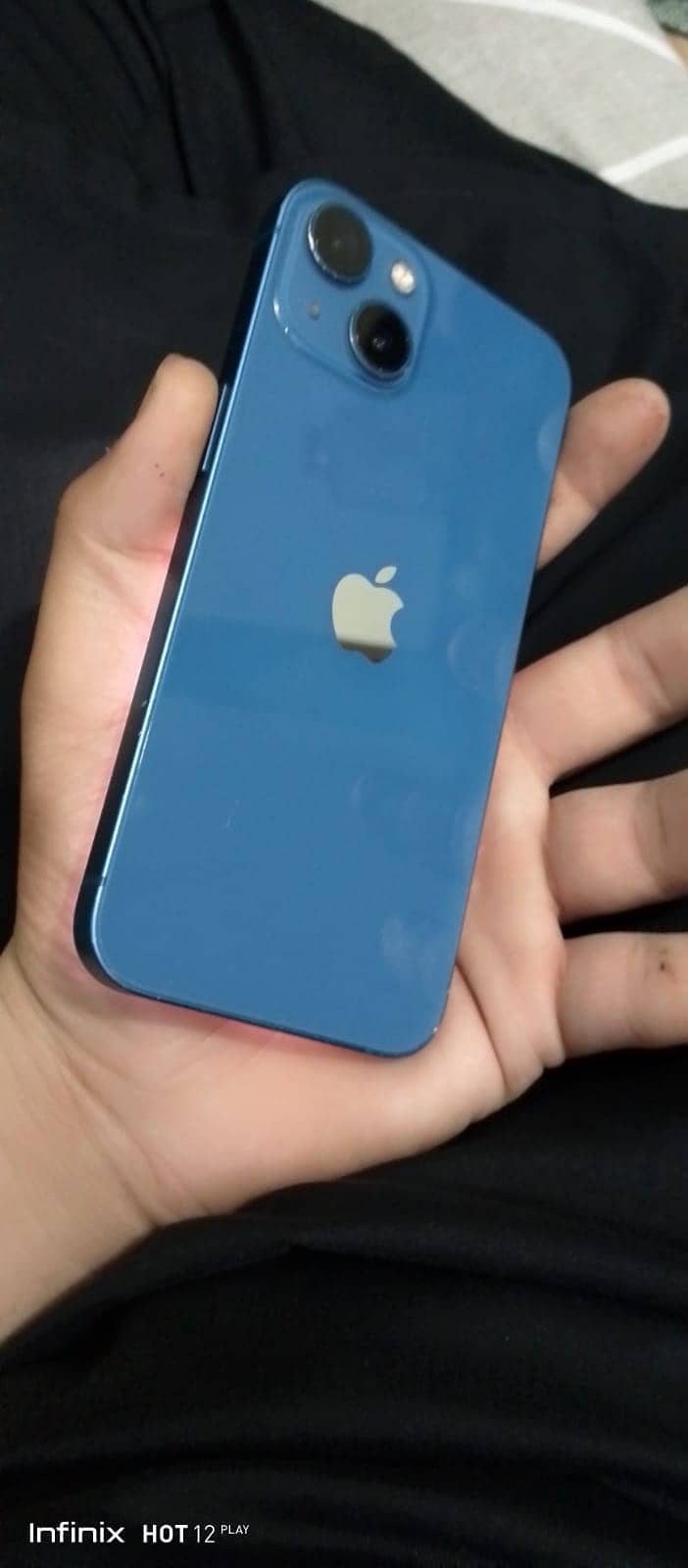 Apple iPhone 13 0