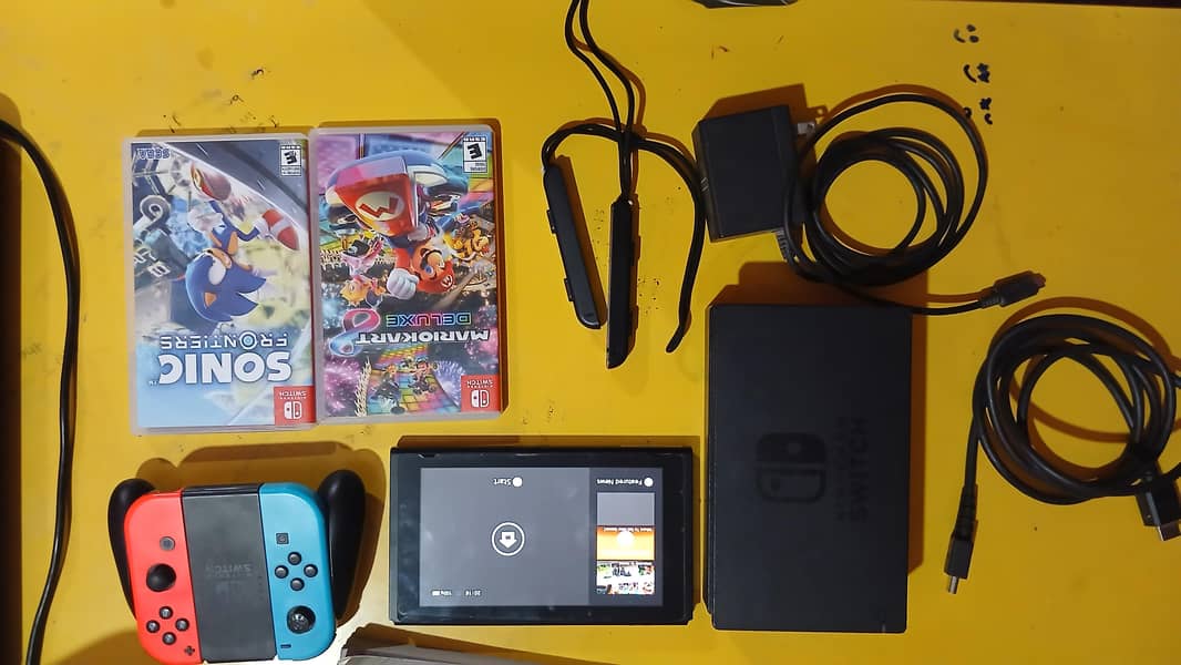 Nintendo Switch 4
