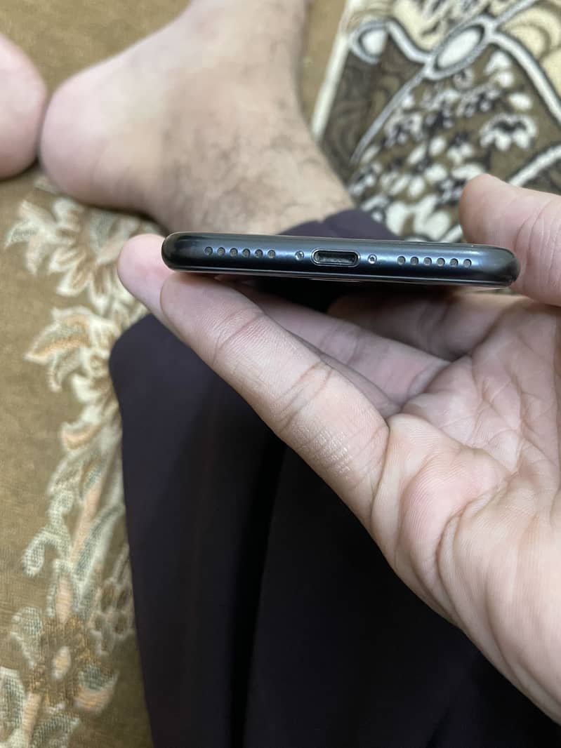 Apple iPhone SE 3