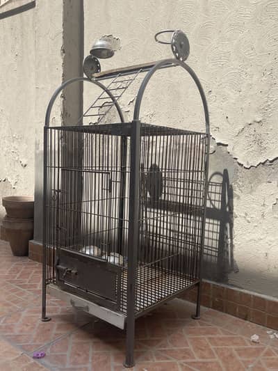 Cage for sele
