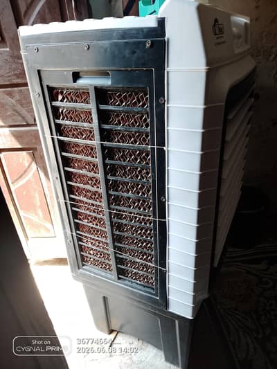 used air cooler in Sargodha 8 gallon tank working 100%