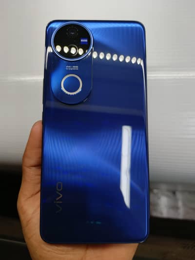 Vivo V50 complete box