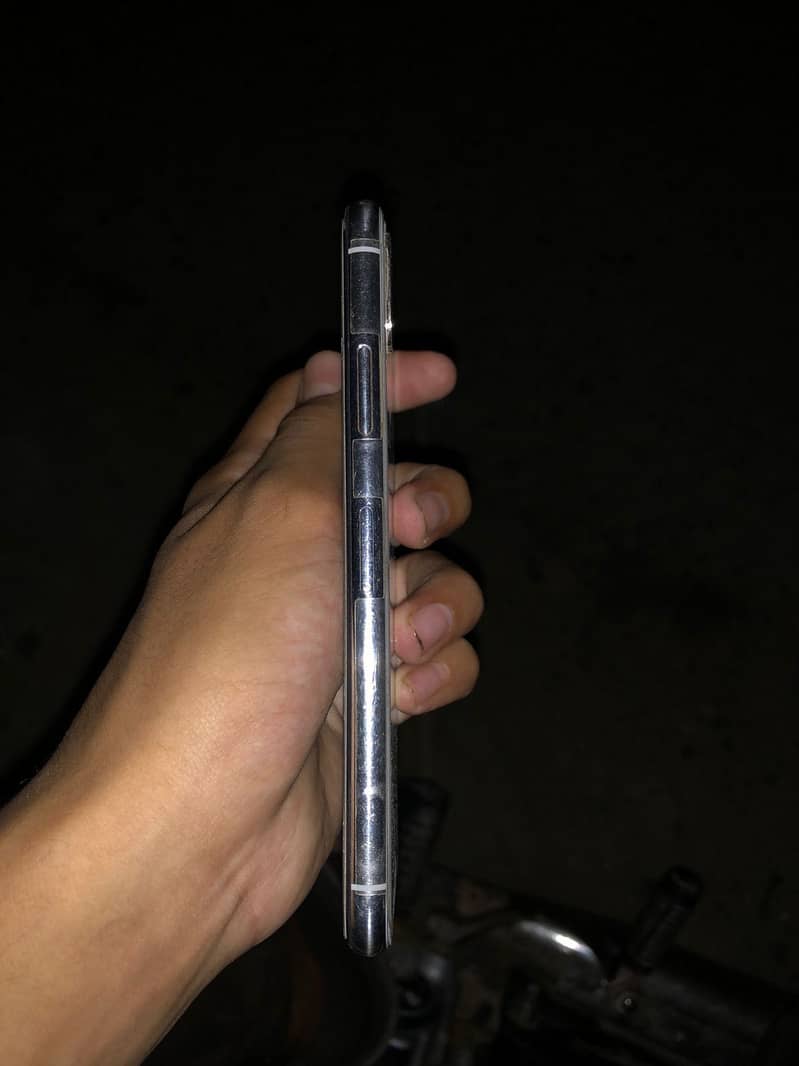 Apple iPhone X 1