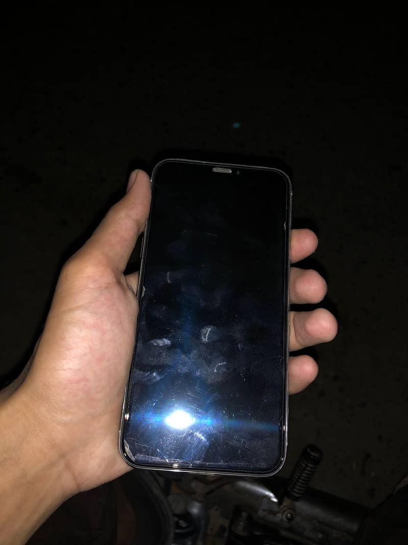 Apple iPhone X 5