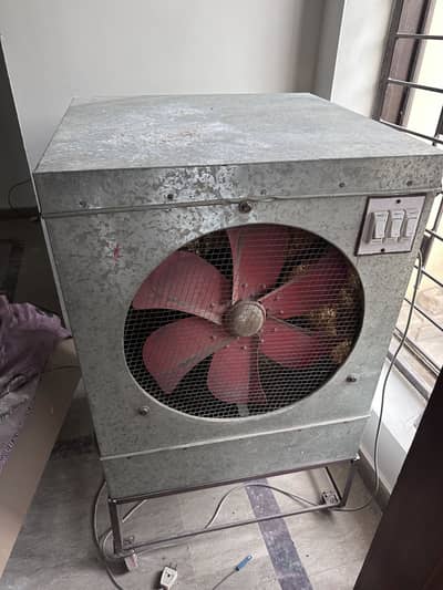 Water Cooler with moveable stand