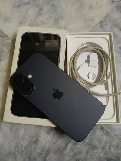 Apple iPhone 16