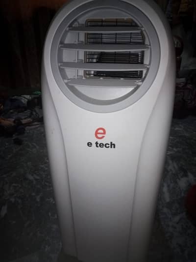 E tech portable AC for sale in urgent