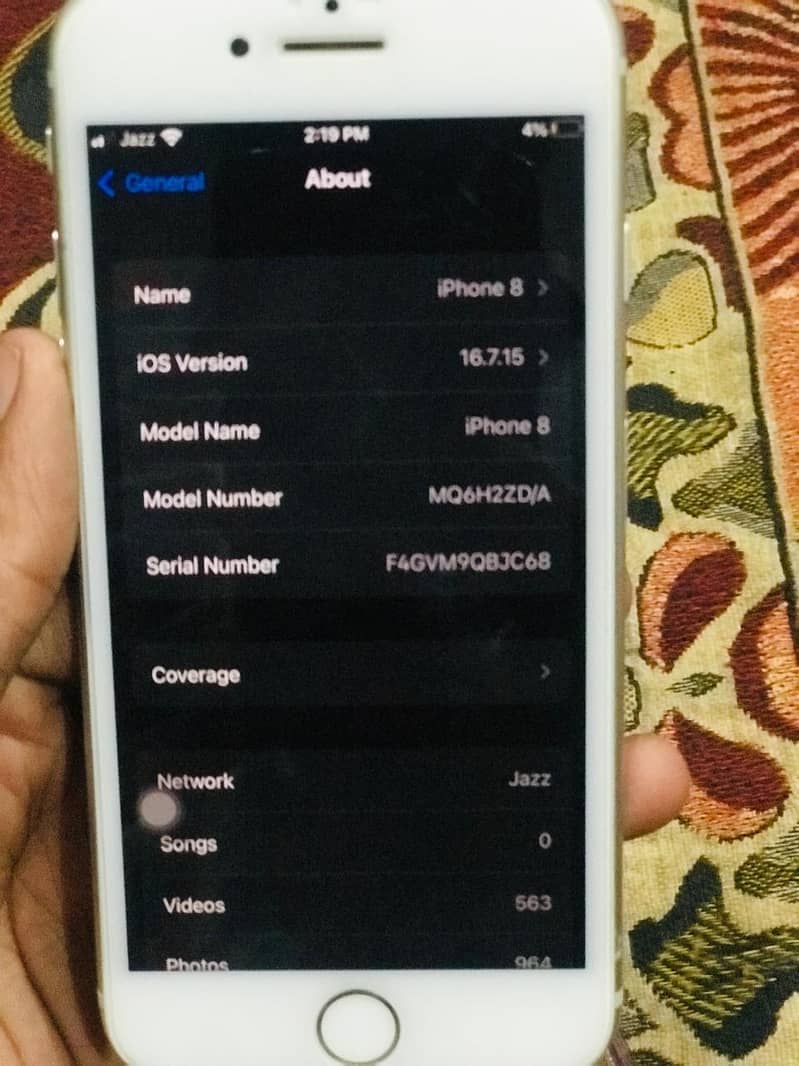 Apple iPhone 8 4