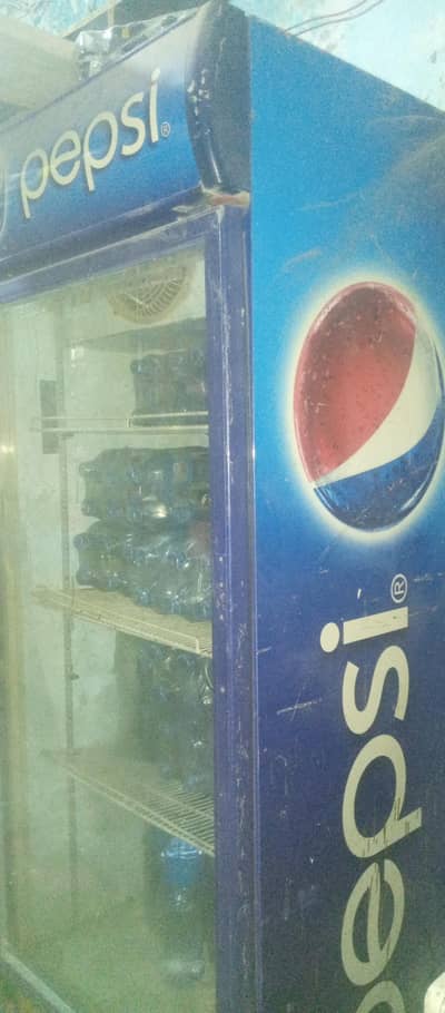 03134444221 fridge for sail