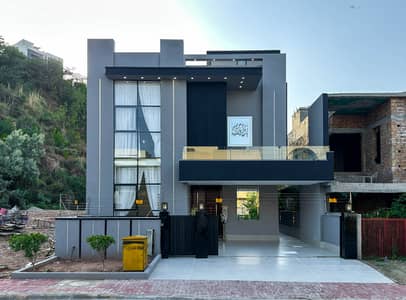 18 Marla Owner-Built House with 6 Marla Lawn Overseas 2 Bahria Town Phase 8