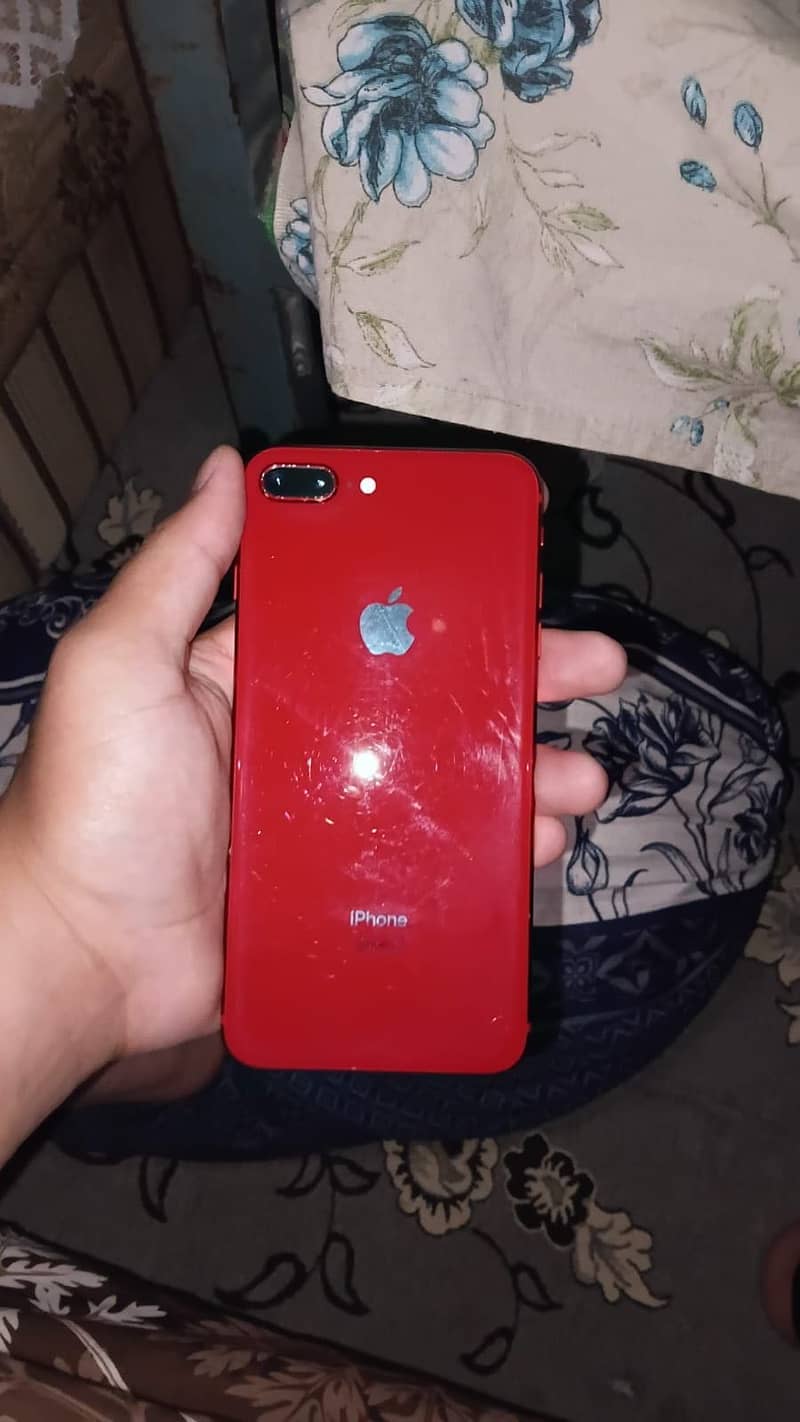 Apple iPhone 8 Plus 2