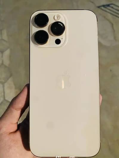 I phone 16 pro max 256 gb non pta 10/10