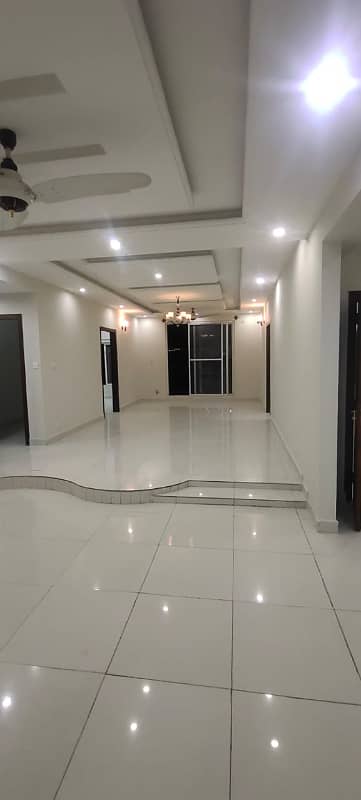 4 Bed Unfurnished Apartment For Rent In Margalla Hills E-11/1