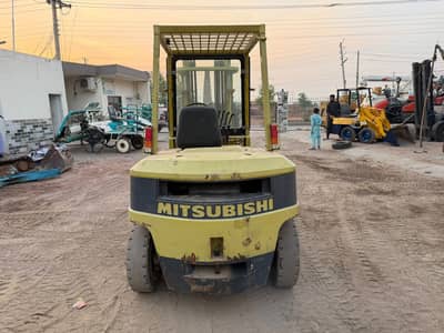 Forklifter - Mitsubishi FD35 Diesel Forklift - 3.5 Ton - Japan Import