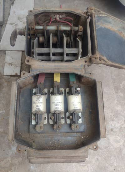 industrial breaker