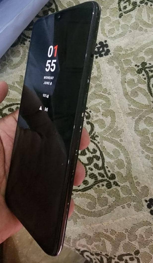 One Plus 6T 1