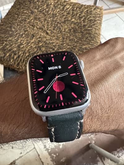 Apple watch series 9 45mm 99h