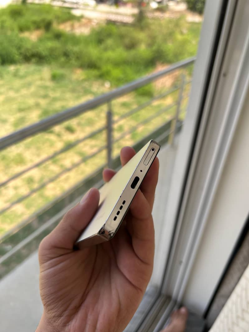 Infinix Note 40 5