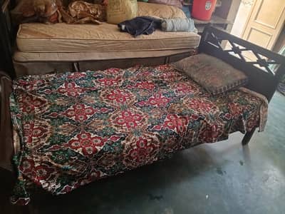 Single Bed For Sale Good Condition With clean mattress