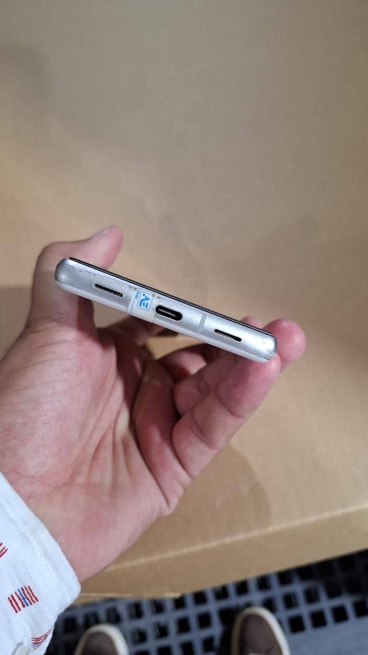 Google Pixel 7a 3