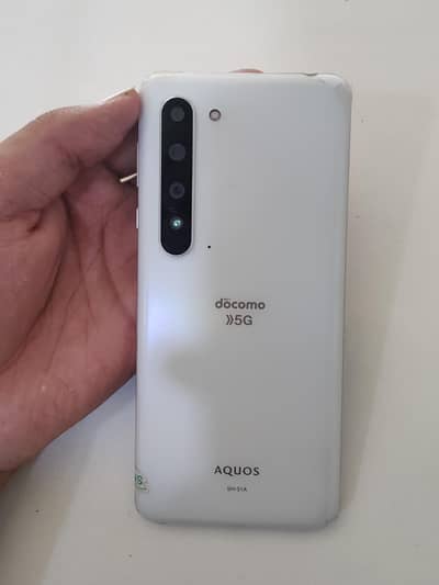 Aquos R5G